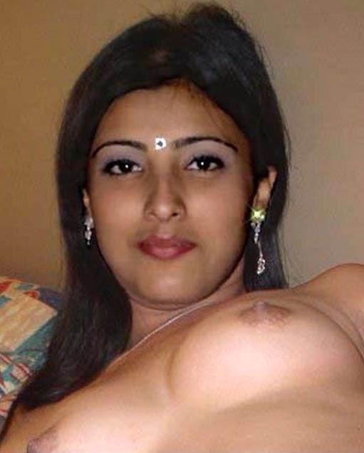 Naked-Indian-Women-13